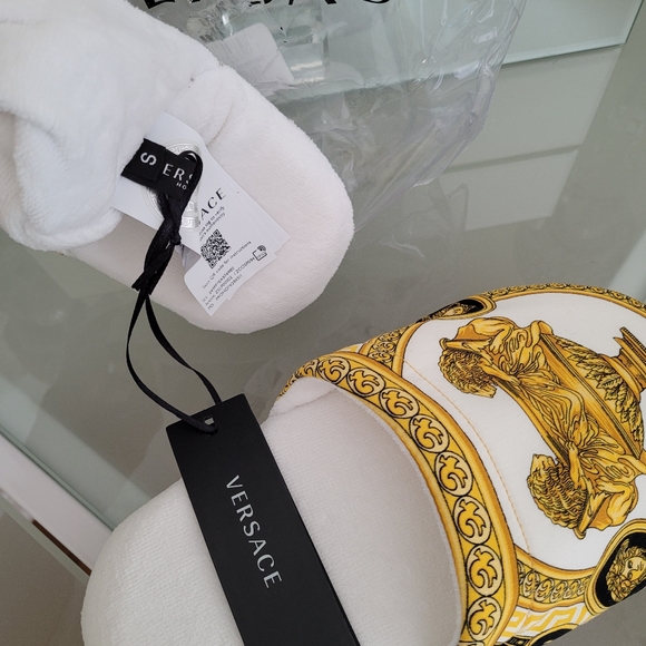 VERSACE MEDUSA RENAISSANCE PRINT SLIPPERS SIZE SMALL - Picture 6 of 7